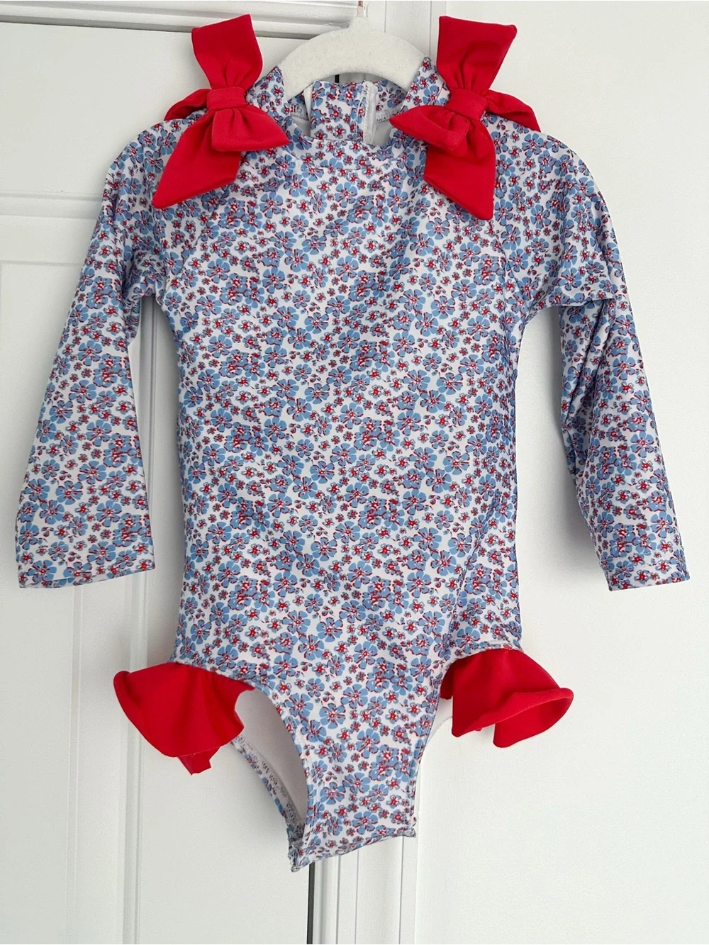 Cecil & Lou long sleeve swimsuit 2T EUC